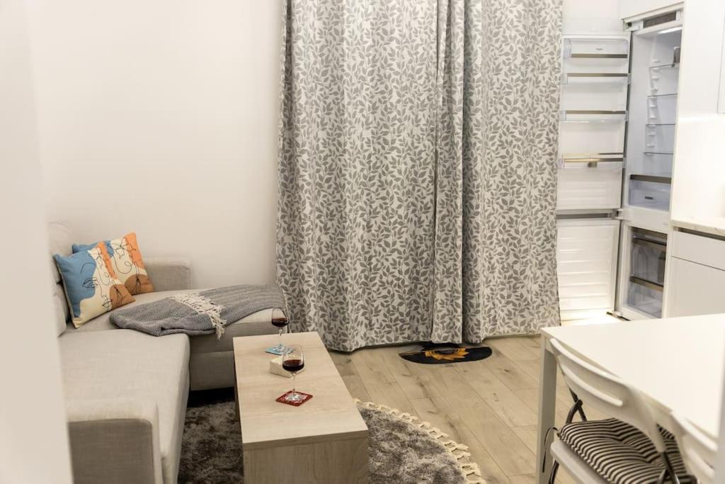 The Golden Home 1 Пирея Екстериор снимка