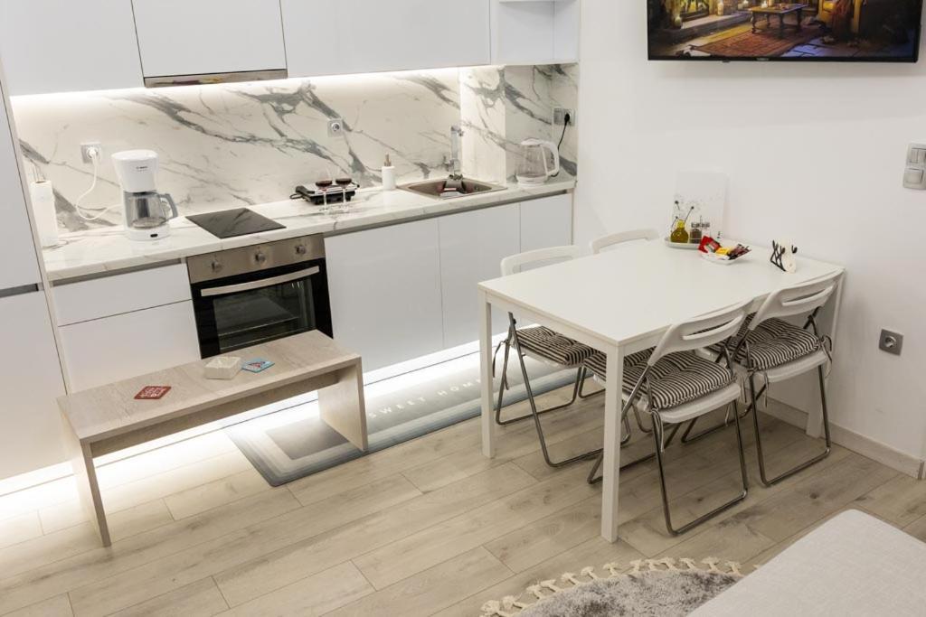 The Golden Home 1 Пирея Екстериор снимка
